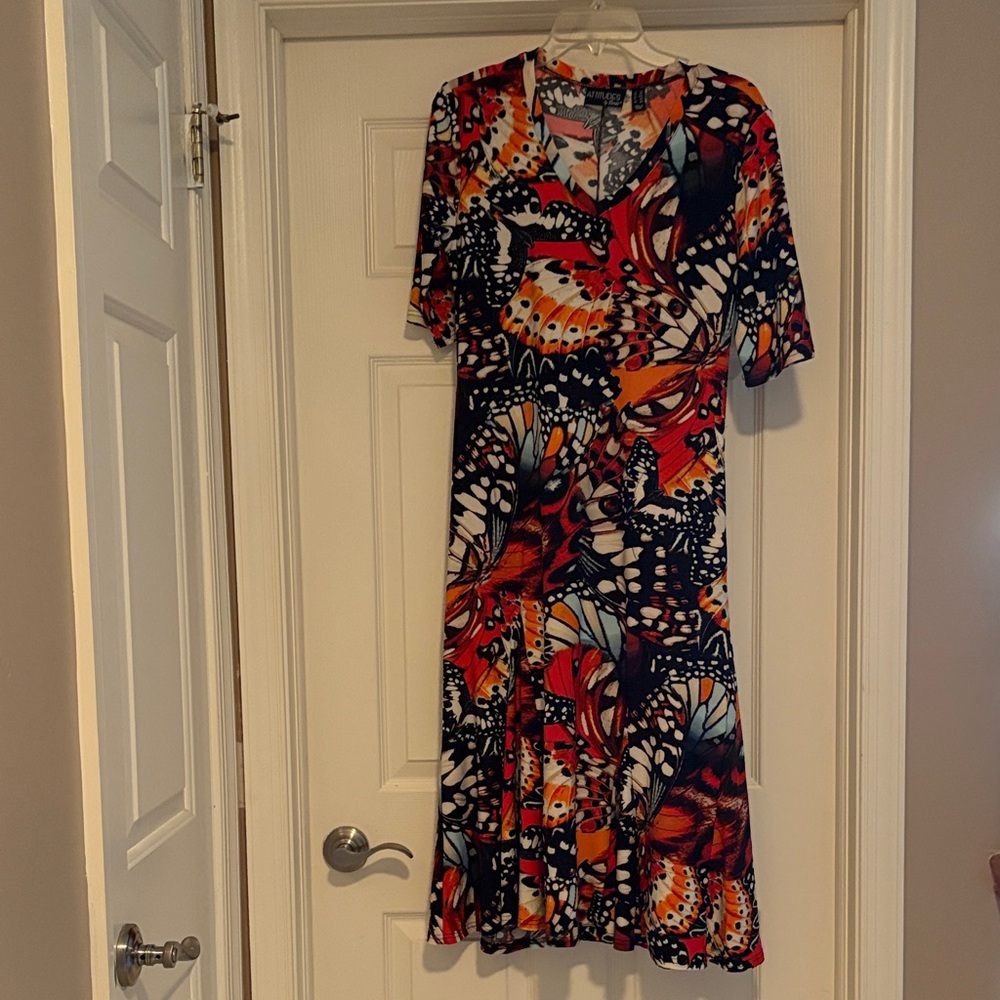 Attitudes by Renee Bold Butterfly Print Midi Dress size SP not MP